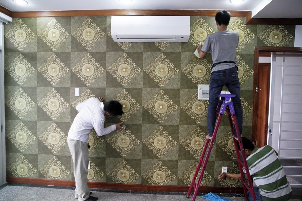 Thợ dán giấy dán tường Thợ dán giấy dán tường - Thi công giấy dán tường TPHCM